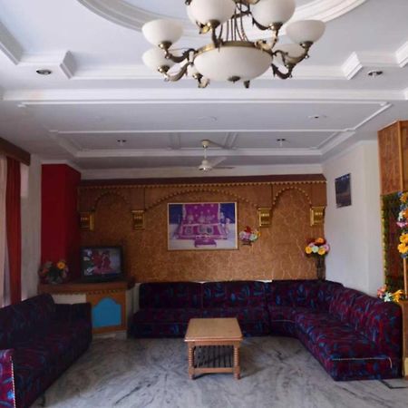 Goroomgo Hotel The Sojourn, Adharshila & Gulmohar Cottages Dharamsala Exterior foto